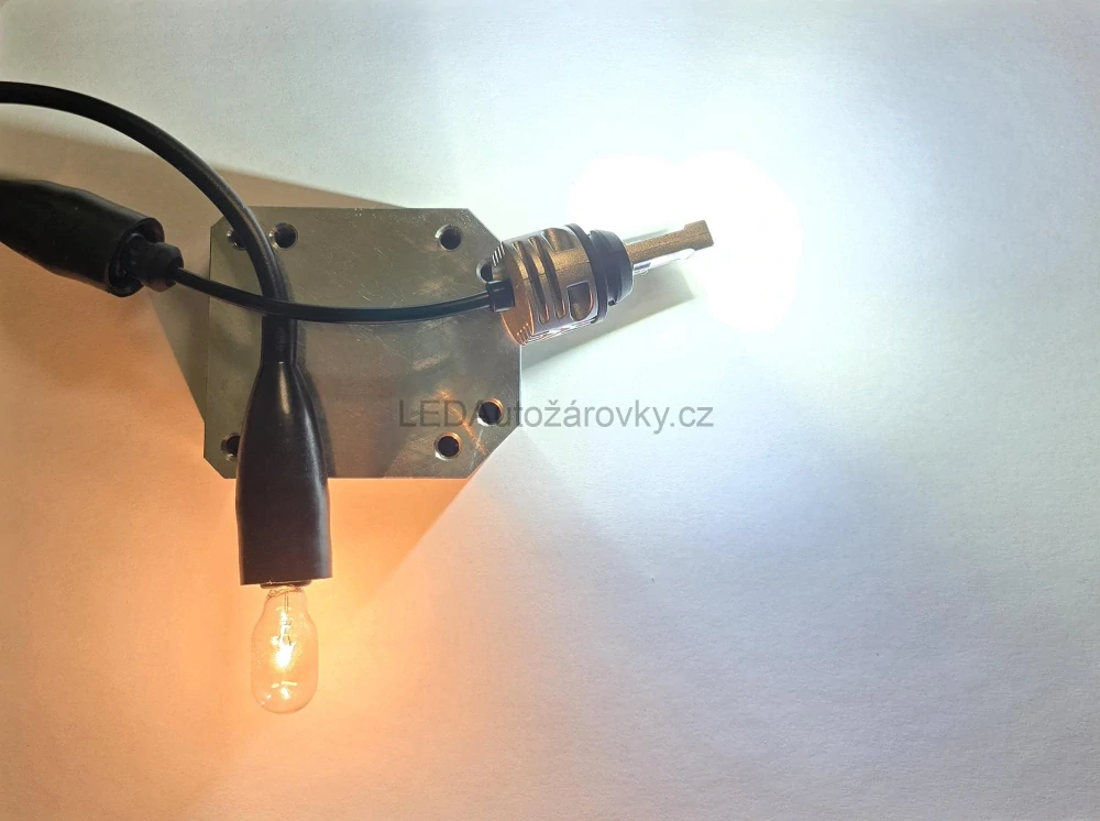 LED žárovky T15 W16W - 3x SCP 1445 12V 16W 500Lux bílá